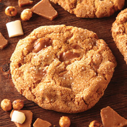 salted caramel crunch manifesto® cookie