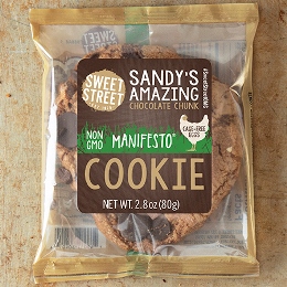 sandy’s amazing chocolate chunk manifesto® (IW) cookie
